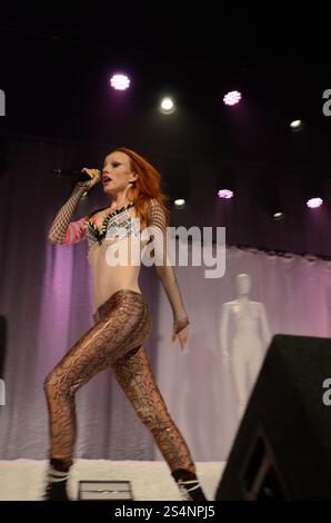 Miss Madeline bei Dublin Olympia Irland 11. Februar 2024 Stockfoto