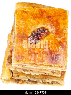 zwei Stücke der Süßspeise Baklava mit Nuss isoliert auf weißem Hintergrund Stockfoto