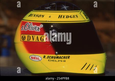 Deutscher Motorsport-Rennfahrer Ralf Schumacher F1-Helm, 1997 Stockfoto