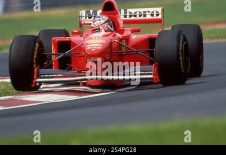 Deutscher Motorsportfahrer Ralf Schumacher im Ferrari F1-Wagen, 1997 Stockfoto
