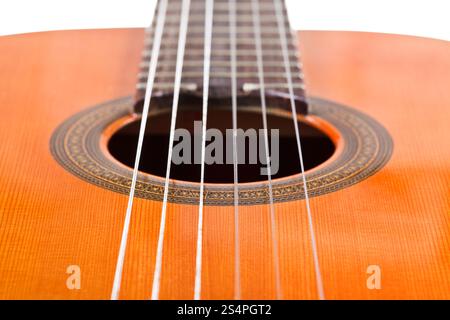 sechs Nylonsaiten für klassische Akustikgitarre hautnah Stockfoto