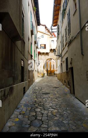schmale mittelalterliche Stein Straße in der Stadt Palma De Mallorca, Spanien Stockfoto