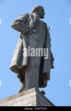WOLGOGRAD, RUSSLAND - 15. JUNI 2023: Statue von V.I. Lenin in Nahaufnahme. Wolgograd Stockfoto