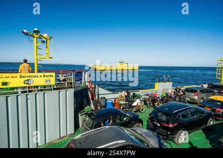 Fähre Pargua-Chacao, Chacao-Kanal, Chiloé-Archipel, Provinz Chiloé, Region Los Lagos, Patagonien, Republik Chile, Südamerika Stockfoto
