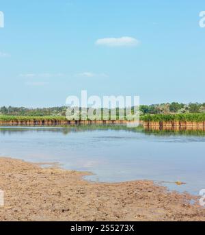 Sommer Pryschukove blaue See Landschaft (Region von Kherson, Ukraine). Stockfoto