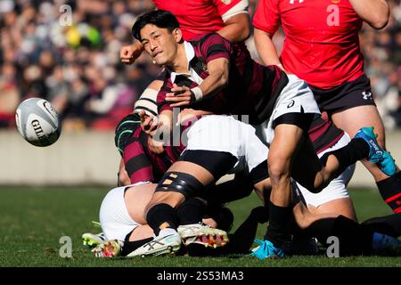 Tokio Japan. Januar 2025. Sena Hosoya, 13. JANUAR 2025 - Rugby: Das 61. Rugby-Meisterschaftsspiel der Waseda University 15-33 Teikyo University im Prince Chichibu Memorial Rugby Stadium in Tokio Japan. Quelle: SportsPressJP/AFLO/Alamy Live News Stockfoto