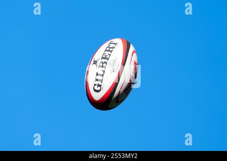 Tokio Japan. Januar 2025. Rugby-Ball, 13. JANUAR 2025 - Rugby: Das 61. Rugby-Meisterschaftsspiel der Waseda University 15-33 Teikyo University im Prince Chichibu Memorial Rugby Stadium in Tokio Japan. Quelle: SportsPressJP/AFLO/Alamy Live News Stockfoto