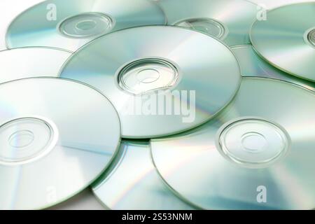 Leere CD, DVD-Stapelhintergrund. CD-, DVD-Stapel Stockfoto