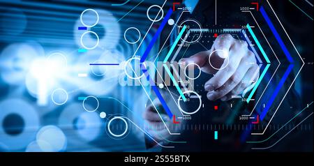 Konzept des Fokus auf Ziel mit digitalem Diagramm. Geschäftsmann Hand zeichnet leere Flussdiagramme auf neuem modernen Computer als Konzept Stockfoto