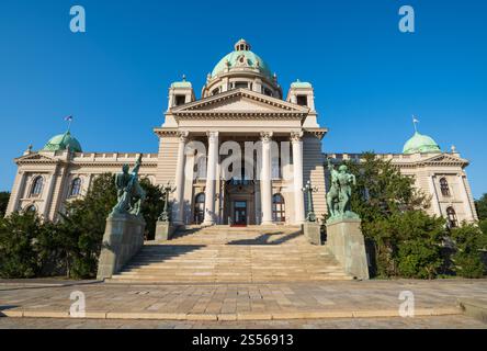 Sommerhaus der Nationalversammlung der Republik Serbien (Skupstina) im Zentrum der Stadt Belgrad, Serbien, Europa. Der Bau dauerte Stockfoto