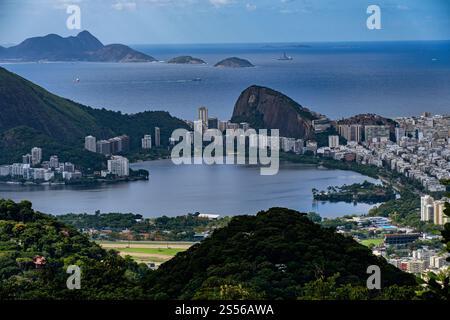Rio de Janeiro, Stadt und Hafen, Hauptstadt des Bundesstaates estado von Rio de Janeiro, Brasilien. Sie liegt am Atlantik im Südosten Stockfoto