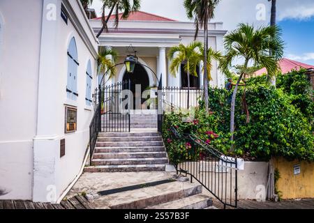 St. Thomas, USVI USA – 16. März 2018: Die St. Thomas Synagoge oder die Hebräische Kongregation St. Thomas ist die zweitälteste Synagoge der Vereinigten Staaten Stockfoto