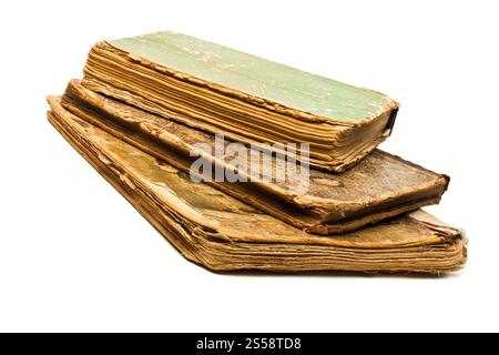 Antike alte Bücher isoliert auf weißem Hintergrund. Alte Bücher auf weiß Stockfoto