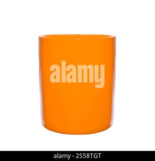 Gelbe Tasse isoliert auf weißem Hintergrund. Gelbe Tasse isoliert Stockfoto