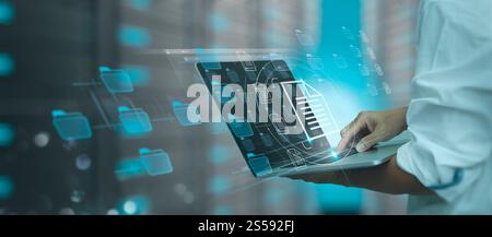 Geschäftsmann arbeitet modernes Compter Document Management System (DMS), virtuelle Online-Dokumentationsdatenbank und Prozessautomatisierung auf effiziente Weise Stockfoto