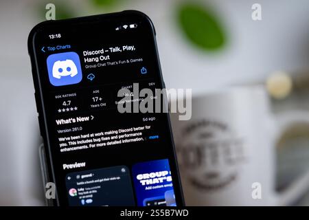 Polen. Januar 2025. In dieser Abbildung wird ein Discord-Logo auf einem Smartphone angezeigt. Quelle: SOPA Images Limited/Alamy Live News Stockfoto