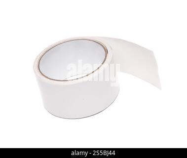 Rolle weißes Klebeband isoliert auf weiß Stockfoto