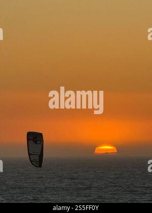 Afrikanischer Sonnenuntergang in Kapstadt Stockfoto