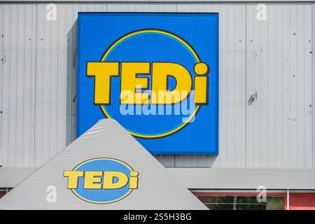 Tedi Markt, Hagenauer Straße, Schierstein, Wiesbaden, Hessen, Deutschland Stockfoto