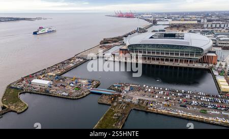 Liverpool, Großbritannien. Januar 2025. Aus der Vogelperspektive des neuen Everton FC-Fußballstadions im Januar 2025, das sich an der Uferpromenade in Liverpool, England, befand. Es wird erwartet, dass dieses Stadion Goodison Park als Heimstadion des Everton FC ersetzen wird. (Will Palmer/SPP) Credit: SPP Sport Press Photo. /Alamy Live News Stockfoto