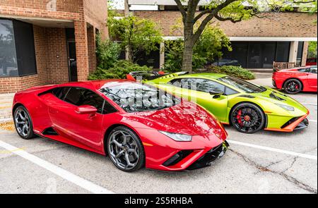 Chicago, Illinois – 29. September 2024: 2020 Lamborghini Huracan LP 640-4 EVO Spyder. Red 2020 Lamborghini Huracan LP 640-4 EVO Spyder parkt auf dem Stockfoto