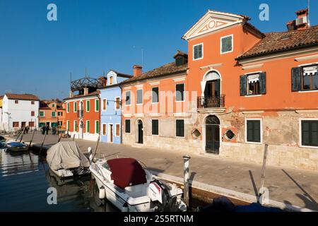 Häuser in Burano, in der Nähe von Venedig, Italien Stockfoto