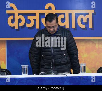 Neu-Delhi, Indien. Januar 2025. NEW DELHI, INDIEN - 14. JANUAR: AAM Aadmi Party (AAP) Nationalkonveneur Arvind Kejriwal während einer Pressekonferenz vor den Parlamentswahlen am 14. Januar 2025 in Neu Delhi, Indien. (Foto: Raj K Raj/Hindustan Times/SIPA USA) Credit: SIPA USA/Alamy Live News Stockfoto