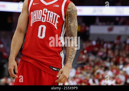 14. Januar 2025: Der Ohio State Buckeyes Guard John Mobley Jr. (0) und sein ''˜Fearless'-Spiel während des NCAA-Basketballspiels zwischen den Ohio State Buckeyes und den Wisconsin Badgers im Kohl Center in Madison, WI. Darren Lee/CSM Stockfoto