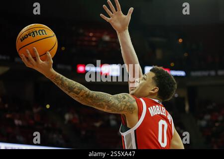 14. Januar 2025: John Mobley Jr. (0) des Ohio State Buckeyes-Gardisten John Mobley Jr. (0) spielt während des NCAA-Basketballspiels zwischen den Ohio State Buckeyes und den Wisconsin Badgers im Kohl Center in Madison, WI. Darren Lee/CSM Stockfoto