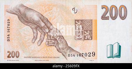 Tschechische Republik 200 Korun 1998 Banknote Nahaufnahme Rechnungsfragment. 200 CRONES. Tschechische Republik 200 Korun 1998 Banknote Nahaufnahme Rechnungsfragment Stockfoto