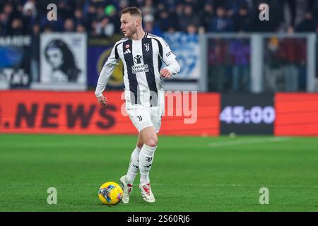 Bergamo, Italien. Januar 2025. Teun Koopmeiners vom Juventus FC wurde 2024/25 während des Fußballspiels der Serie A zwischen Atalanta BC und Juventus FC im Gewiss Stadium gesehen Stockfoto