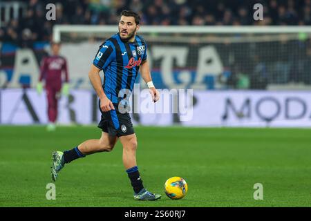Bergamo, Italien. Januar 2025. Sead Kolasinac von Atalanta BC wurde 2024/25 während des Fußballspiels der Serie A zwischen Atalanta BC und Juventus FC im Gewiss Stadium gesehen Stockfoto