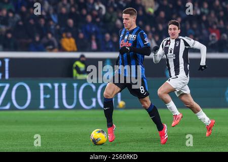 Bergamo, Italien. Januar 2025. Mario Pasalic von Atalanta BC wurde 2024/25 während des Fußballspiels der Serie A zwischen Atalanta BC und Juventus FC im Gewiss Stadium gesehen Stockfoto