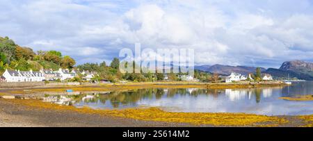 Plockton Village Houses und Lochside in Lochalsh Area von Ross and Cromarty Wester Ross Scottish Highlands Schottland Großbritannien GB Europa Stockfoto