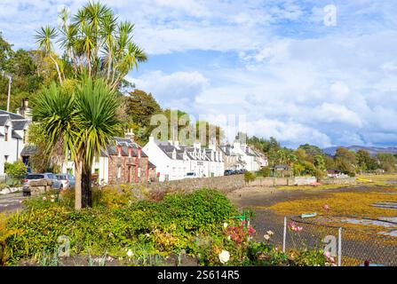 Plockton Village Houses und Lochside in Lochalsh Area von Ross and Cromarty Wester Ross Scottish Highlands Schottland Großbritannien GB Europa Stockfoto