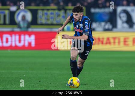 Bergamo, Italien. Januar 2025. Matteo Ruggeri von Atalanta BC wurde 2024/25 im Gewiss Stadion in der Serie A zwischen Atalanta BC und Juventus FC in Aktion gesehen. (Foto: Fabrizio Carabelli/SOPA Images/SIPA USA) Credit: SIPA USA/Alamy Live News Stockfoto