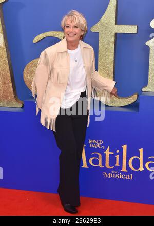 Emma Thompson nimmt an der Weltpremiere von „Roald Dahl’s Matilda the Musical“ Teil, das am 25. November von Sony Pictures in den Kinos Großbritanniens und Irlands veröffentlicht wurde, während der Eröffnungsnacht des BFI London Film Festivals im Southbank Centre, Royal Festival Hall in London, England. Mittwoch, 5. Oktober 2022 Stockfoto