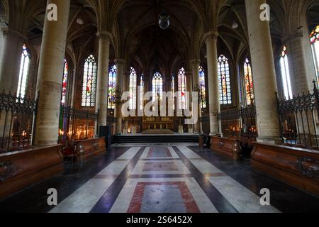 Die alte gotische, katholische Kirche Saint Maurice in Lille. Der Bau der Kirche dauerte mehr als 400 Jahre, vom 14. Bis zum 19. centuri Stockfoto