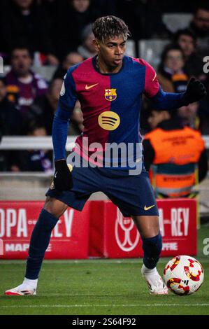 Barcelona, Espagne. Januar 2025. Lamine YAMAL von Barcelona während des spanischen Pokals, Copa del Rey, Achtelfinale des FC Barcelona gegen Real Betis am 15. Januar 2025 bei Estadi Olimpic Lluis Companys in Barcelona, Spanien - Foto Matthieu Mirville (Joma Garcia)/DPPI Credit: DPPI Media/Alamy Live News Stockfoto