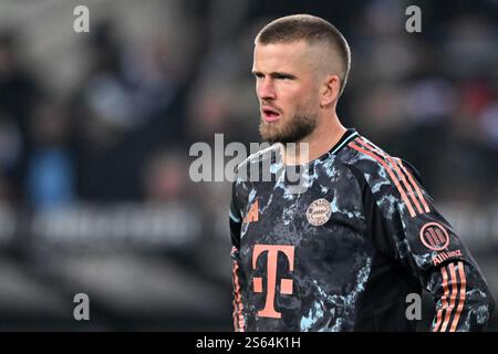 MONCHENGLADBACH - Eric Dier vom FC Bayern München beim Bundesliga-Spiel zwischen Borussia Monchengladbach und FC Bayern München im Borussia Park am 11. Januar in Monchengladbach. ANP | Hollandse Hoogte | GERRIT VAN KEULEN Stockfoto