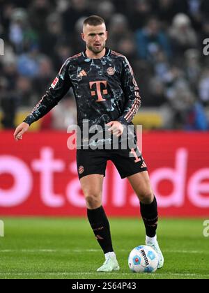 MONCHENGLADBACH - Eric Dier vom FC Bayern München beim Bundesliga-Spiel zwischen Borussia Monchengladbach und FC Bayern München im Borussia Park am 11. Januar in Monchengladbach. ANP | Hollandse Hoogte | GERRIT VAN KEULEN Stockfoto