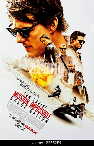 Mission: Impossible - Rogue Nation (2015) von Christopher McQuarrie mit Tom Cruise, Rebecca Ferguson und Jeremy Renner. IWF-Agent Ethan Hunt muss sich einer Schurkenorganisation namens The Syndicate stellen, die sich der Schaffung einer neuen Weltordnung durch Terroranschläge verschrieben hat. Foto eines Original-Posters aus dem Jahr 2015 (USA), das NUR FÜR REDAKTIONELLE ZWECKE VERWENDET WIRD. Quelle: BFA / Paramount Pictures Stockfoto