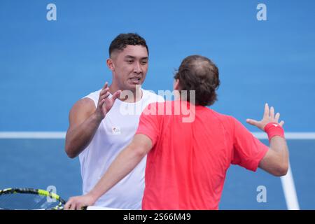 Melbourne, Australien. Januar 2025. ALEX MICHELSEN aus den USA besiegte JAMES MCCABE aus Australien auf Court 3 in einem Spiel der 2. Runde der Männer-Singles am 5. Tag der Australian Open 2025 in Melbourne, Australien. Sydney Low/Cal Sport Media/Alamy Live News Stockfoto