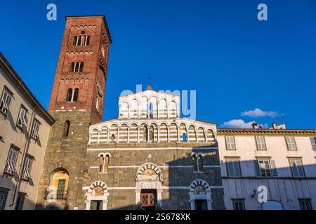 Chiesa di San Pietro Somaldi auf der Piazza San Pietro Somaldi in Lucca, Provinz Lucca, Toskana, Italien Stockfoto