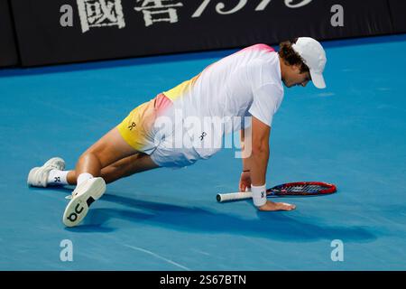 Melbourne, Australien. Januar 2025. Tennis: Grand Slam - Australian Open, Männer Singles, 2. Runde. Fonseca (Brasilien) - Sonego (Italien). Joao Fonseca ist in Aktion. Frank Molter/dpa/Alamy Live News Stockfoto