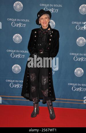 London, Großbritannien. Januar 2025. Anita Dobson bei der Londoner Premiere und Presseveranstaltung „Cirque du Soleil: Corteo“, Royal Albert Hall, Kensington Gore, am Mittwoch, den 15. Januar 2025 in London, England, Großbritannien. CAP/CAN © CAN/Capital Pictures Credit: Capital Pictures/Alamy Live News Stockfoto