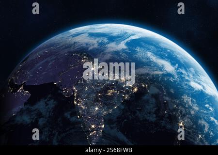 Erdplanet im Weltraum. Asien bei Nacht. Naher Osten oder Naher Osten. Zentral-, West-, Süd-, Ostasien. Elemente dieses Bildes, bereitgestellt von der NASA. Stockfoto