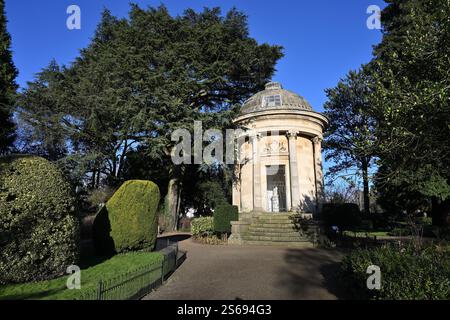 Die Grades II. Grades zählte das Jephson Memorial in Jephson Gardens - Royal Lemington Spa Stockfoto