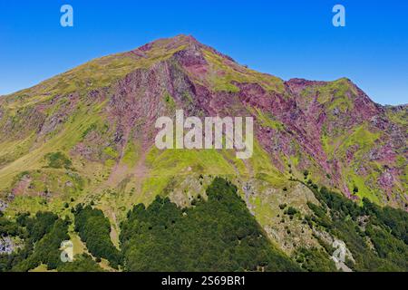 Rund um den Estaens-See im Aspe-Tal, Pyrenäen Atlantiques, Frankreich Stockfoto