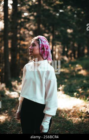 Dunkles, stimmungsvolles Porträt Stockfoto